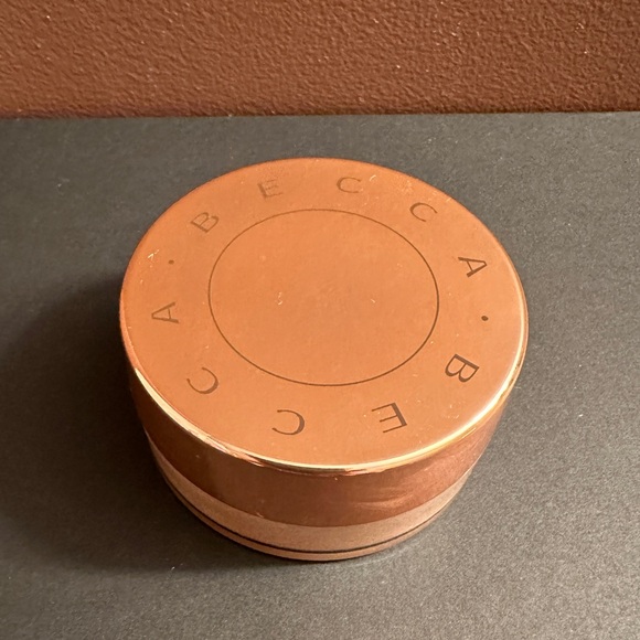 Becca Glow Dust Highlighter - Picture 3 of 5